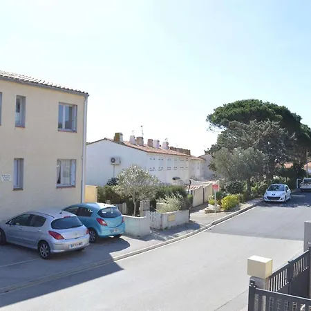 Renove, Climatise A 200m De La Avec Balcon Et Parking Prive - Fr-1-229d-12