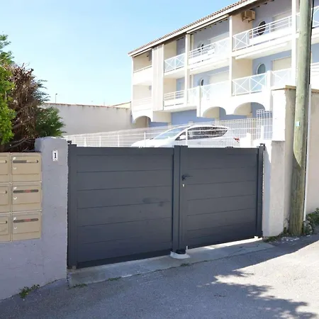 Renove, Climatise A 200m De La Avec Balcon Et Parking Prive - Fr-1-229d-12 Apartment Fleury (Aude)
